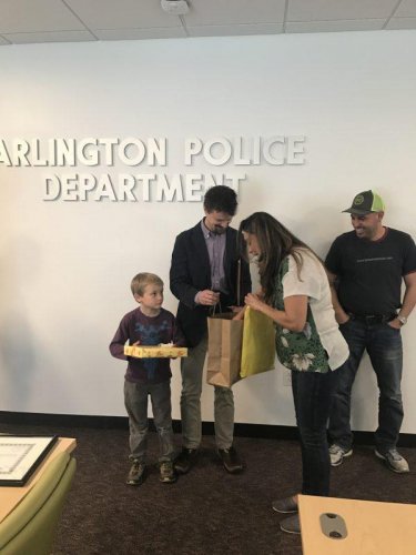В США 6-летний ребенок нашел сумку с 2 тысячами долларов