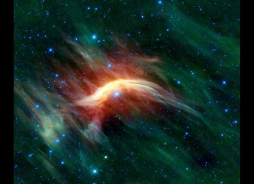 Астрономы обнаружили гигантскую раскаленную волну в галактическом Скоплении Персея