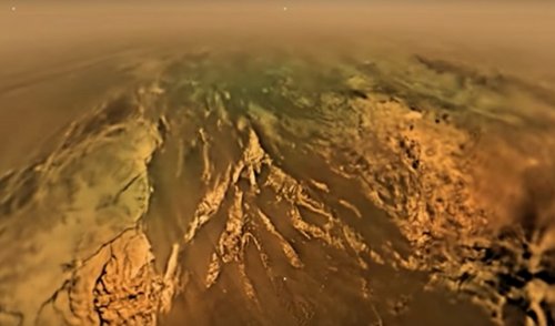 NASA опубликовало фото облаков на Титане