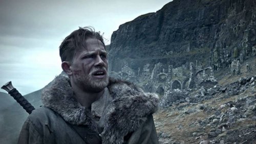Западные критики: «Меч короля Артура» является худшим фильмом года
