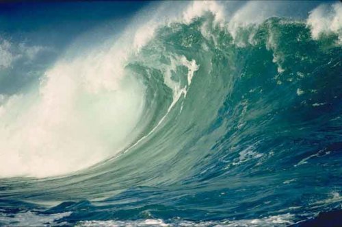 Ученые смогут предсказывать грядущие цунами по небу
