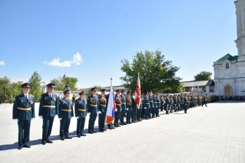 В Астрахани Нацгвардия угостила астраханцев солдатской кашей