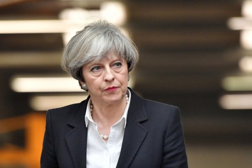 Итоги парламентских выборов в Британии вынудили двух советников Терезы Мэй уйти в отставку