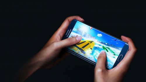 Эксперты: Экран Samsung Galaxy S8 вызывает раздражение глаз