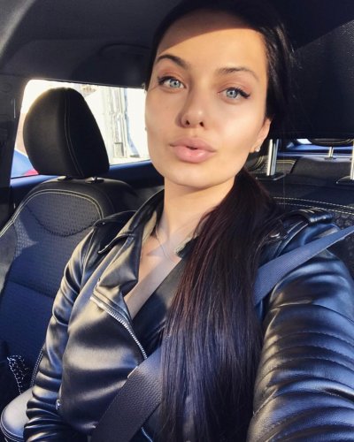 Российская «Анджелина Джоли» установила новый рекорд в Instagram