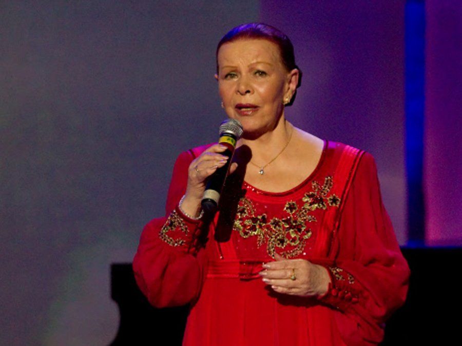 Любимая эстрадная певица Хрущёва и Брежнева доставлена в больницу с подозрением на инсульт