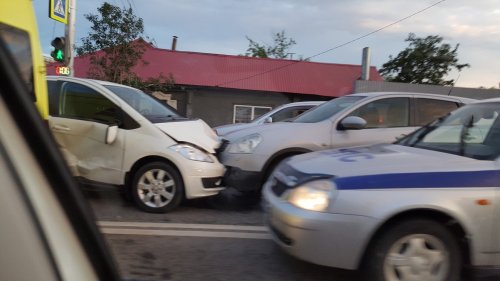 В Уфе из-за сломанного светофора произошла авария