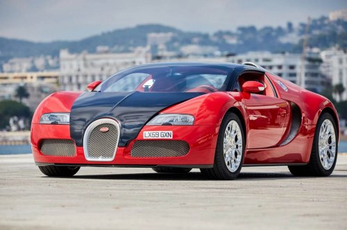 Выставили на продажу Bugatti Veyron 2009 года за $1,7 млн.