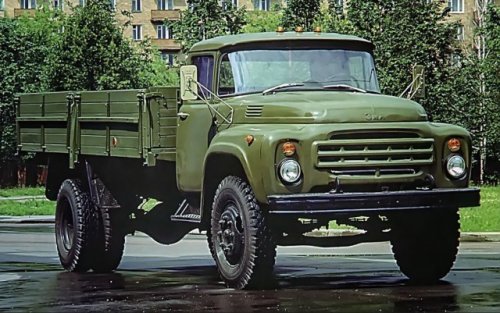 В России создали уникальный компрессорный грузовик на базе ЗИЛ-130