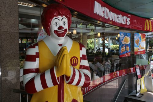 Пушков прелагает ввести санитарные санкции против McDonald's