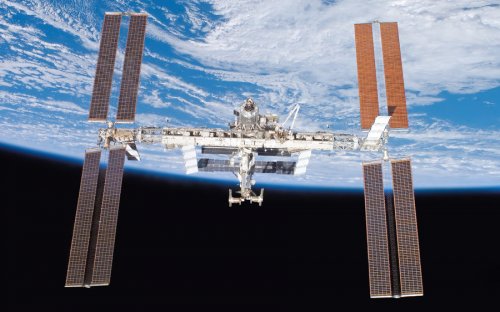 В "Роскосмосе" прокомментировали отсутствие связи с Землей на МКС
