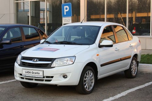Озвучена средневзвешенная цена авто марки LADA в России