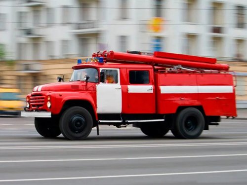 В Саратовской области в пожаре погибли женщина и двое маленьких детей