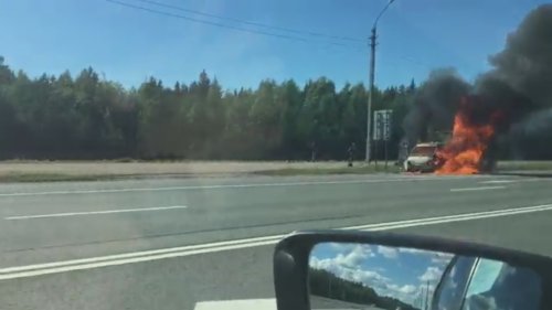 В Петербурге взорвался микроавтобус