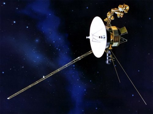 Астрофизики: межзвездные станции Voyager несут угрозу человечеству