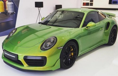 Новая краска обошлась владельцу Porsche дороже автомобиля