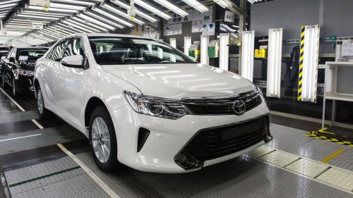 Петербургский завод Toyota возобновил работу после летнего отпуска