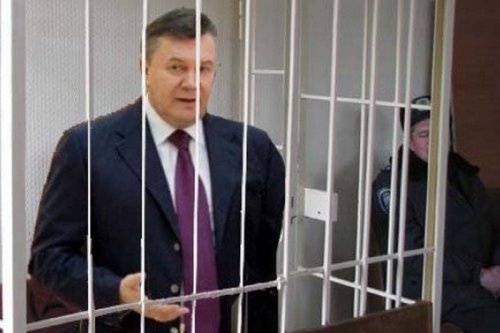 Янукович получил в распоряжение нового госадвоката