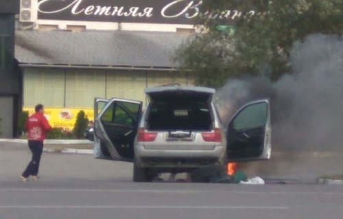 В Рязани возле ТЦ «Круиз» сгорел автомобиль BMW