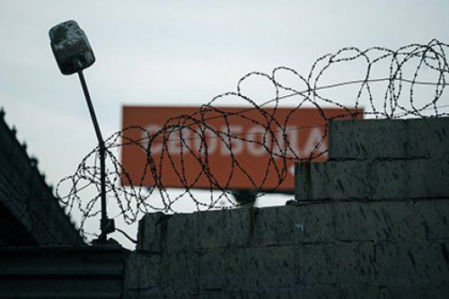 Порошенко освободил от ответственности военных с Донбасса
