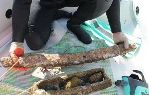 У побережья Херсонеса морскими археологами найден античный якорь