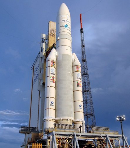 Старт ракеты Ariane 5 откладывается из-за неполадок с двигателем