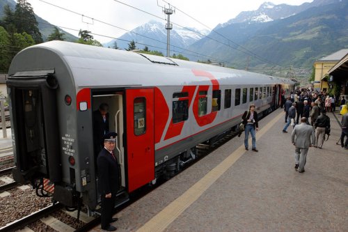 Около 30 пассажирских поездов из Москвы задержаны вследствие ЧП