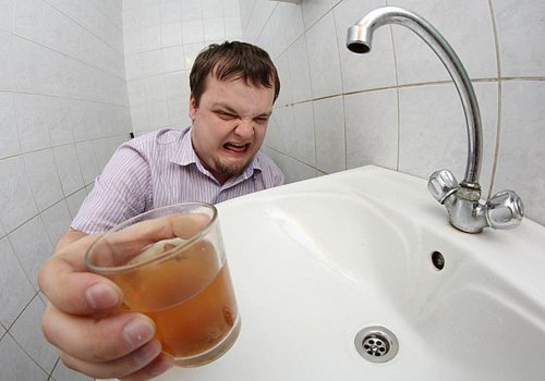 В Красноярске ЦСМ определил опасность горячей  воды с «ржавчиной»