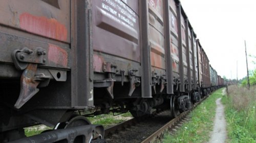 В Москве сошли с рельс семь вагонов грузового поезда