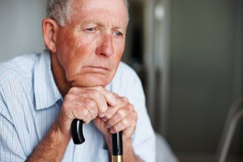 Учёные: Одинокие пожилые люди перестают следить за своим здоровьем