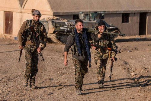 Сирийская армия и российские добровольцы: мощный тандем против ИГ*