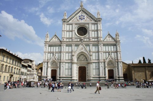 Туриста убил камень, отлетевший от известной базилики в Италии