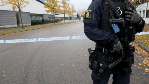 В Швеции неизвестные совершили обстрел дома начальника полиции города Вестрерос
