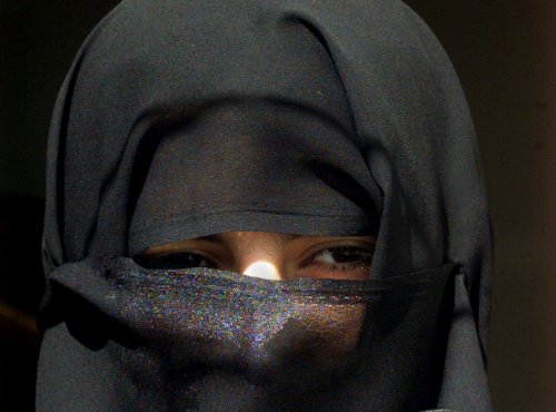 В Пакистане женщина отравила ядом 15 человек, пытаясь избавиться от мужа