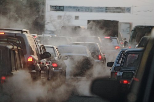 В Липецкой области проводятся рейды по выявлению "дымящих" автомобилей