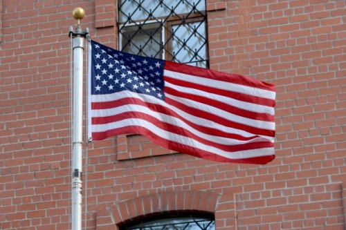 В США приспустят государственные флаги в память о жертвах стрельбы в Техасе