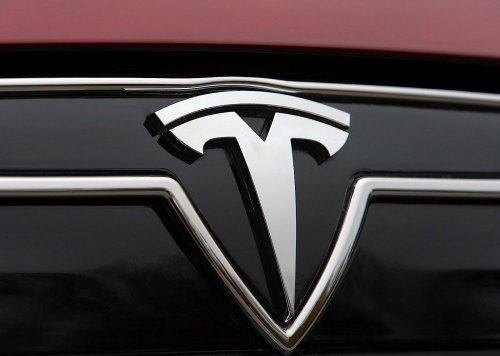 Илон Маск показал беспилотную фуру Tesla