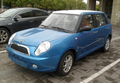 Эксперты назвали самые скандальные китайские "автомобили-клоны"