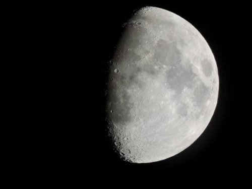 Ученые назвали сроки колонизации Луны