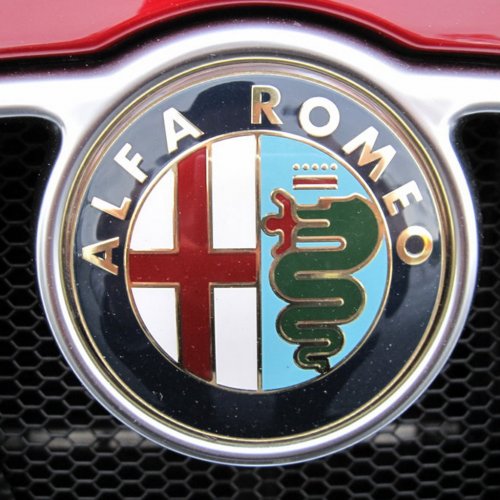 На аукцион выставили Alfa Romeo 6C 2500 SS Spider 1942 года