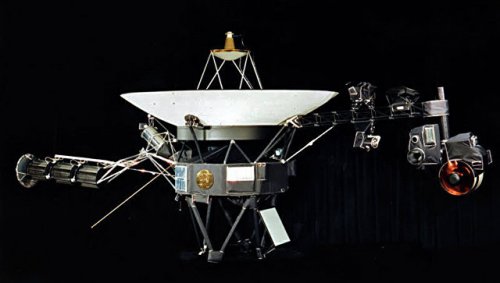 В NASA смогли запустить двигатели «Voyager 1» после 37 лет простоя