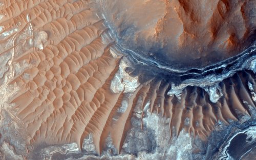 Ученые выяснили, откуда на Марсе взялась глина