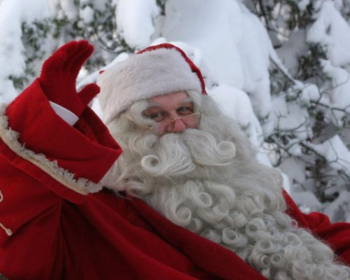 Сотни Дедов Морозов и Снегурочек прошлись по Манхэттену