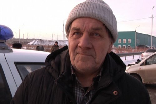 Пенсионер из Иркутска задержал нарушителя ценой собственного автомобиля