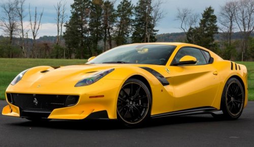 Редкий и дорогой суперкар Ferrari F12tdf ищет покупателя