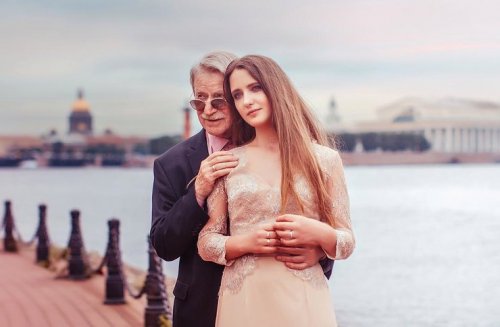 Наталья Краско изменяет мужу с молодым любовником