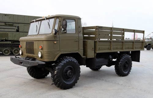 На продажу выставлен легендарный ГАЗ-66 с дизельным мотором