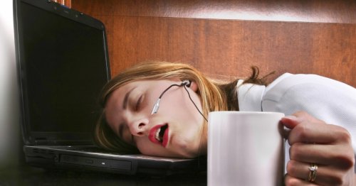 От недостатка сна кратковременная женская память страдает больше, чем мужская