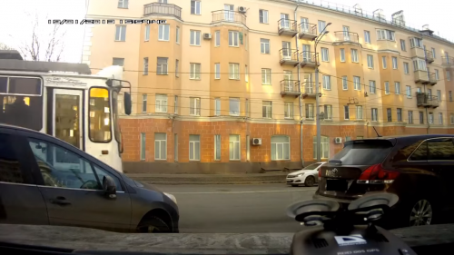 Во Владимире неадекватный водитель за своё поведение получил струю из перцового баллончика в лицо