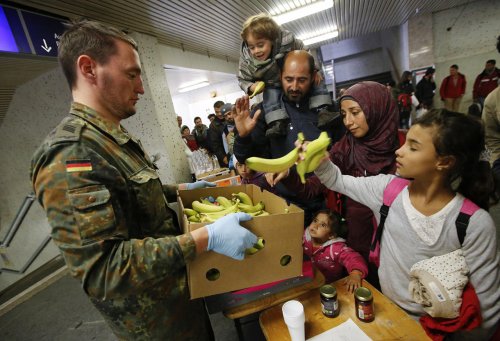 Благотворительная организация в Германии отказалась помогать мигрантам
